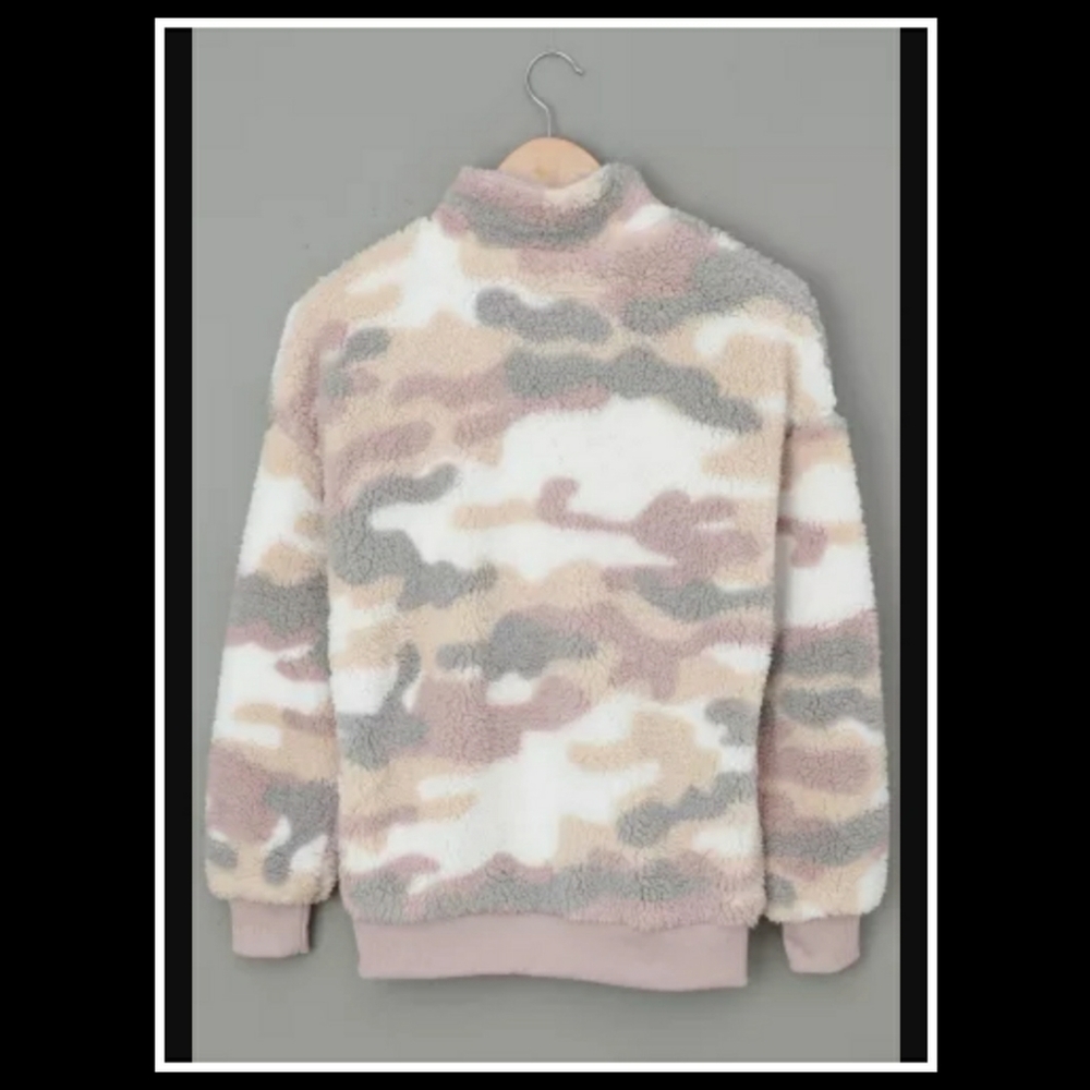 ‼️CLEARANCE PRICE FIRM‼️HP🎉🤍Multicolor Sherpa Hoodie🤍 - Picture 8 of 10
